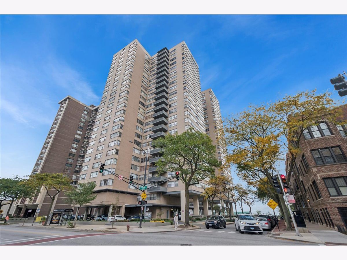 For Sale Chicago Illinois, 6301 Sheridan Road