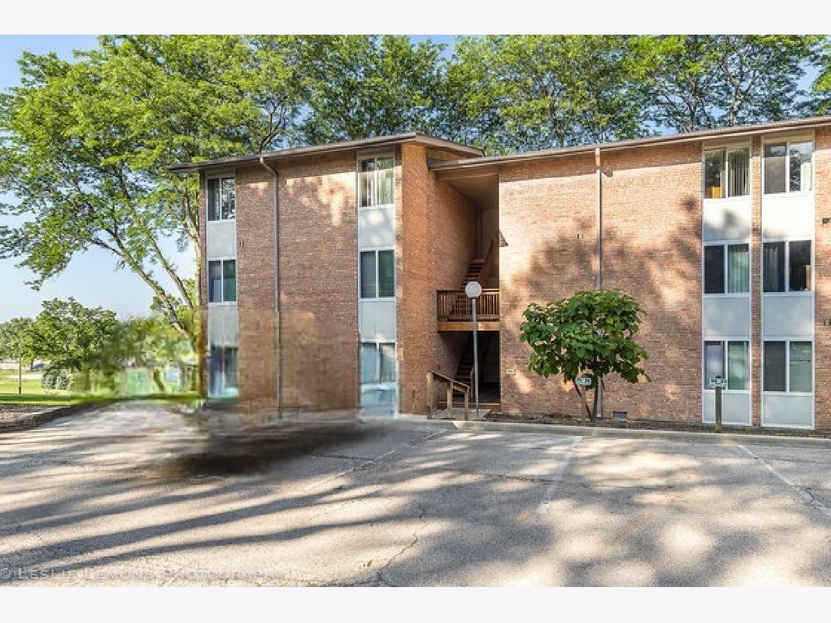  For Rent Lisle Illinois, 5811 Oakwood