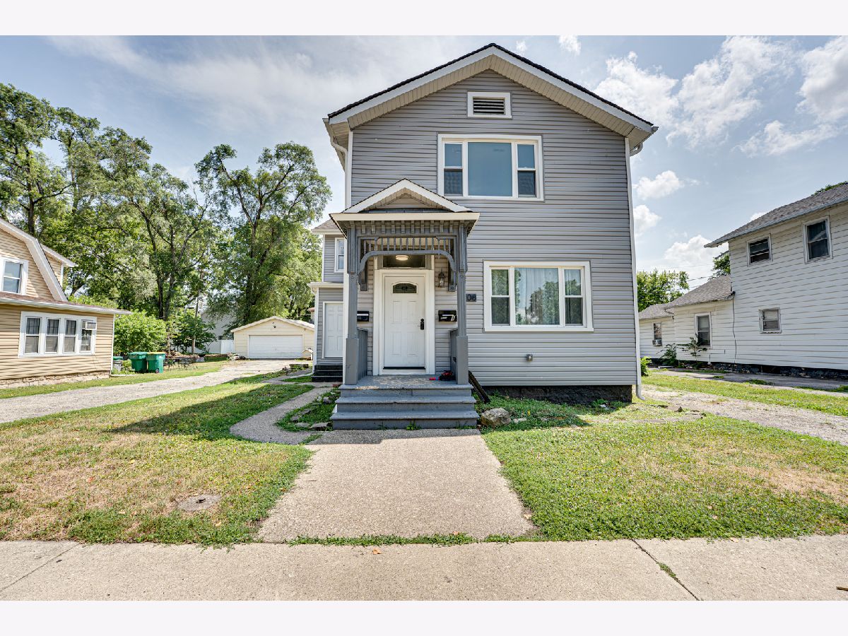  Rented Joliet Illinois, 208 Mound