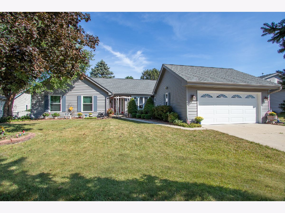  For Sale Mchenry Illinois, 3202 Turnberry Drive