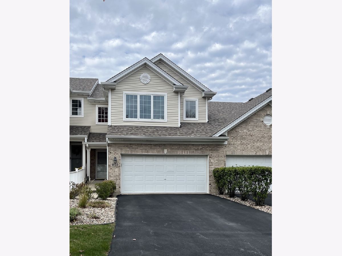  For Rent Orland Park Illinois, 18132 Lake Shore