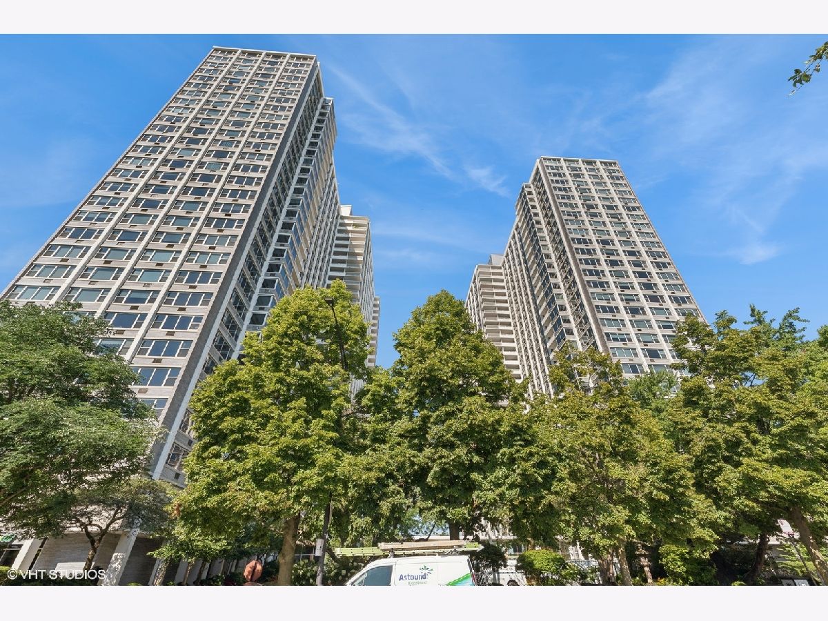 Condos & Townhomes & Homes For Sale Buena Park Chicago Illinois, 4250 Marine Drive