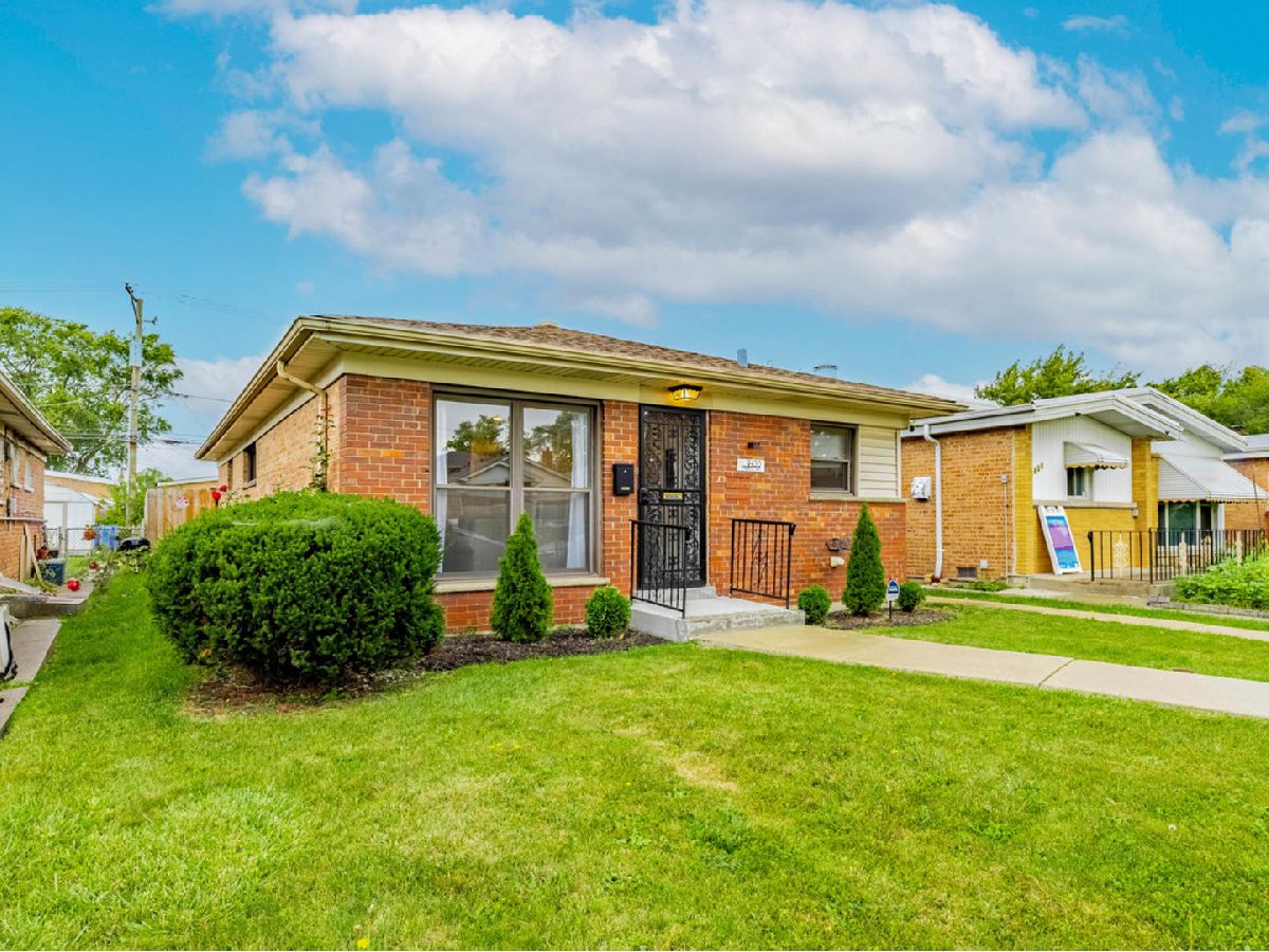  For Sale Chicago Illinois, 9430 Parnell Avenue