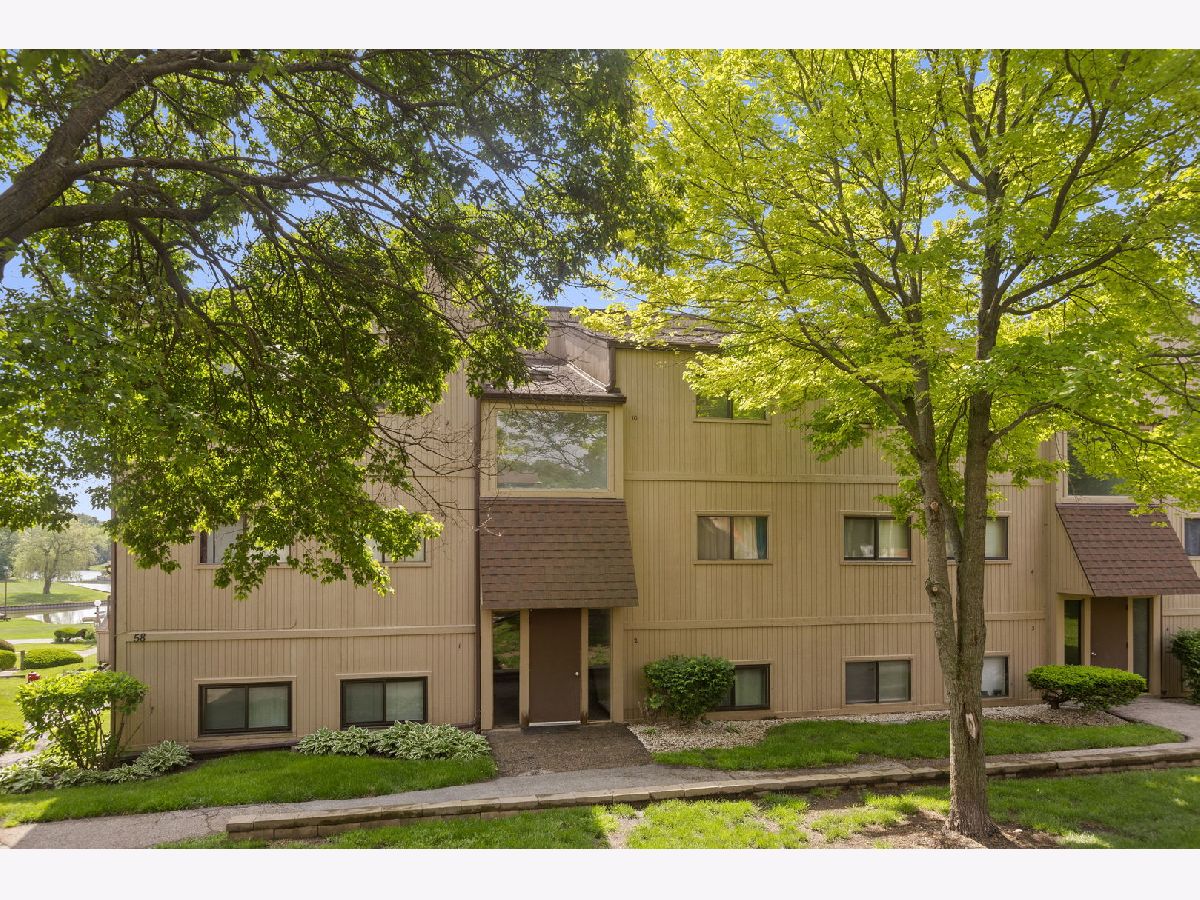 Condos & Townhomes For Rent Vacation Village Fox Lake Illinois, 58 Vail Colony