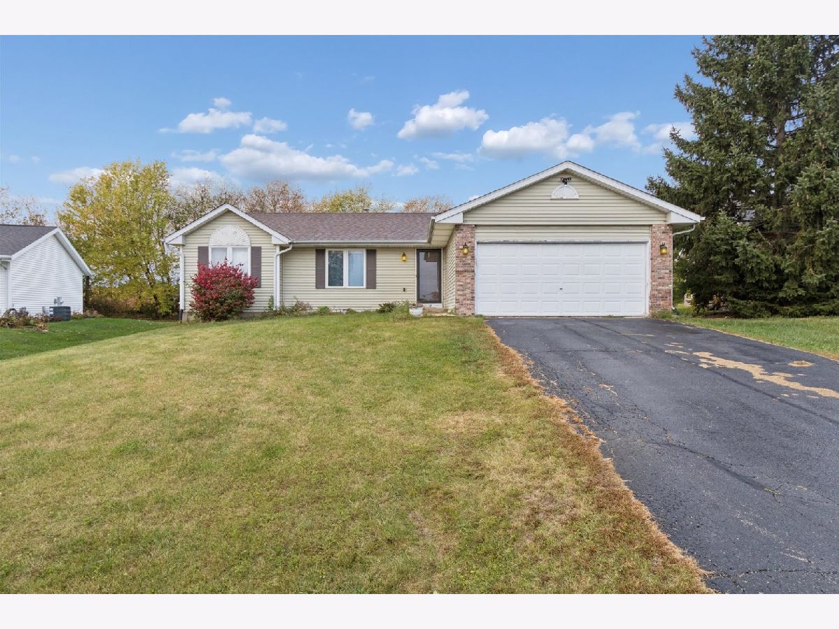  Sold Winnebago Illinois, 4144 Westridge