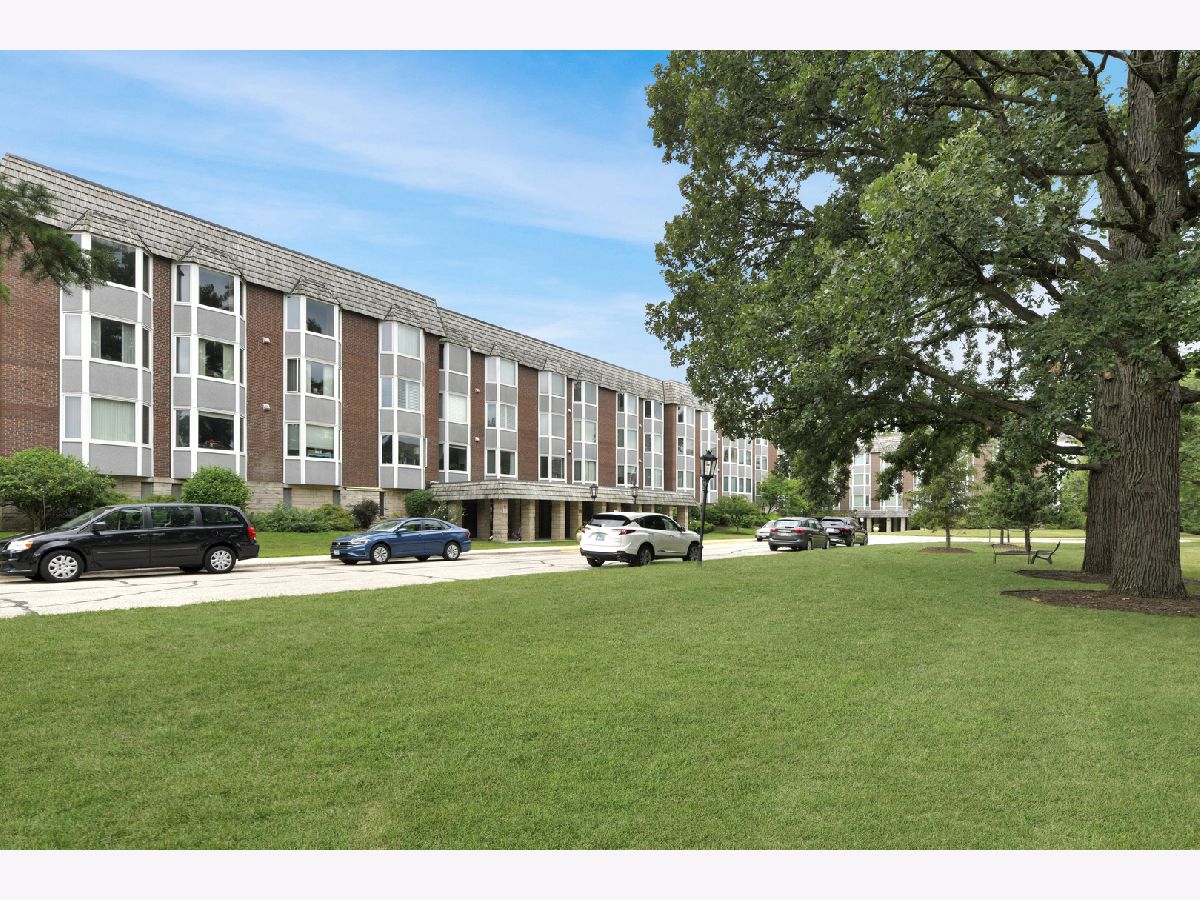 For Sale Park Ridge Illinois, 2500 Windsor Mall