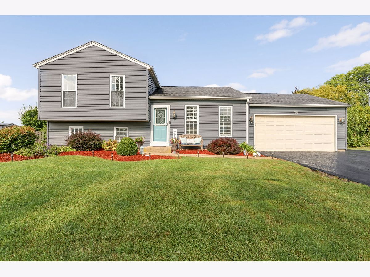  For Sale Carol Stream Illinois, 751 Cypress Lane