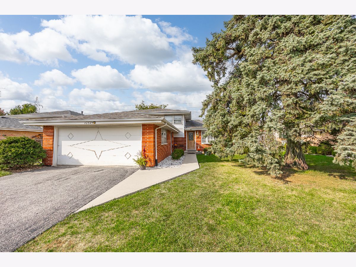  For Sale Palos Hills Illinois, 10624 Michael Drive