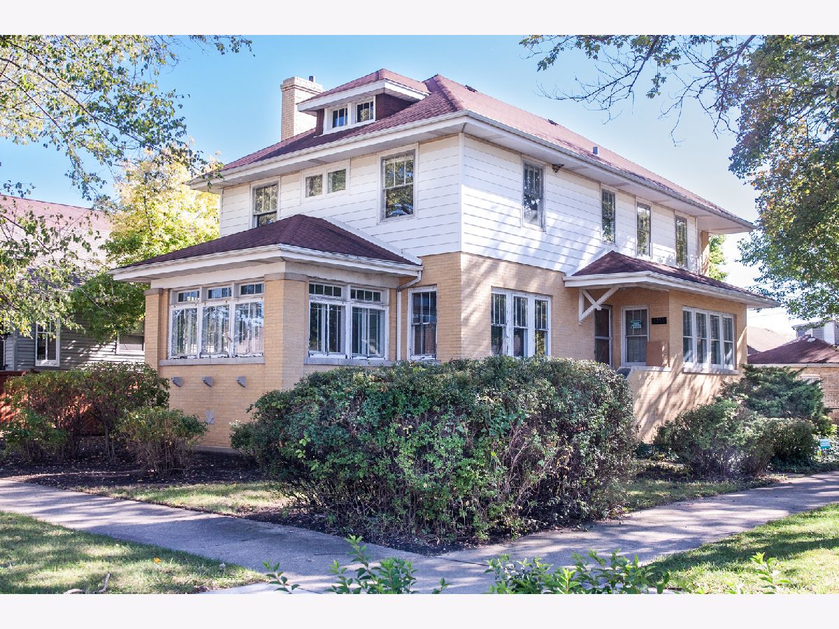  For Sale Chicago Illinois, 5255 Belle Plaine Avenue