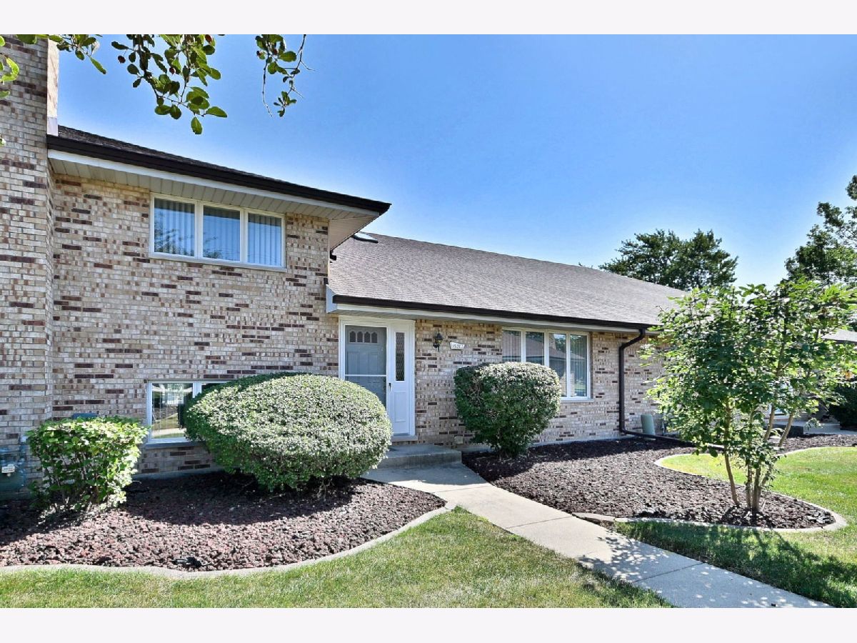  For Sale Orland Park Illinois, 15262 74 Th Avenue