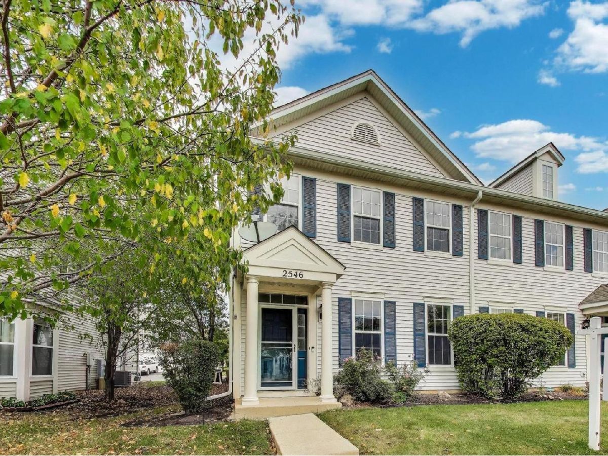 Townhomes & Condos Rented Washington Square Aurora Illinois, 2546 Capitol