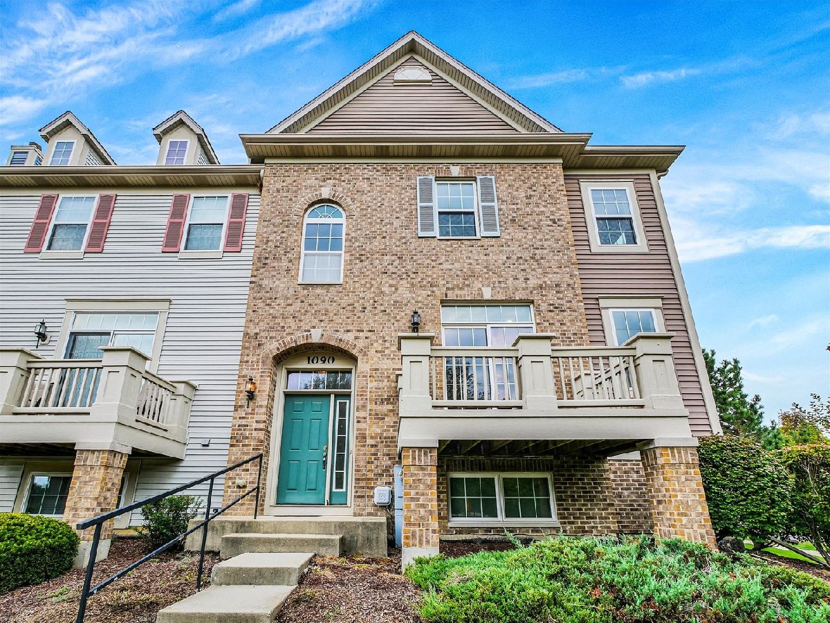  For Sale Carol Stream Illinois, 1090 Maubert Court