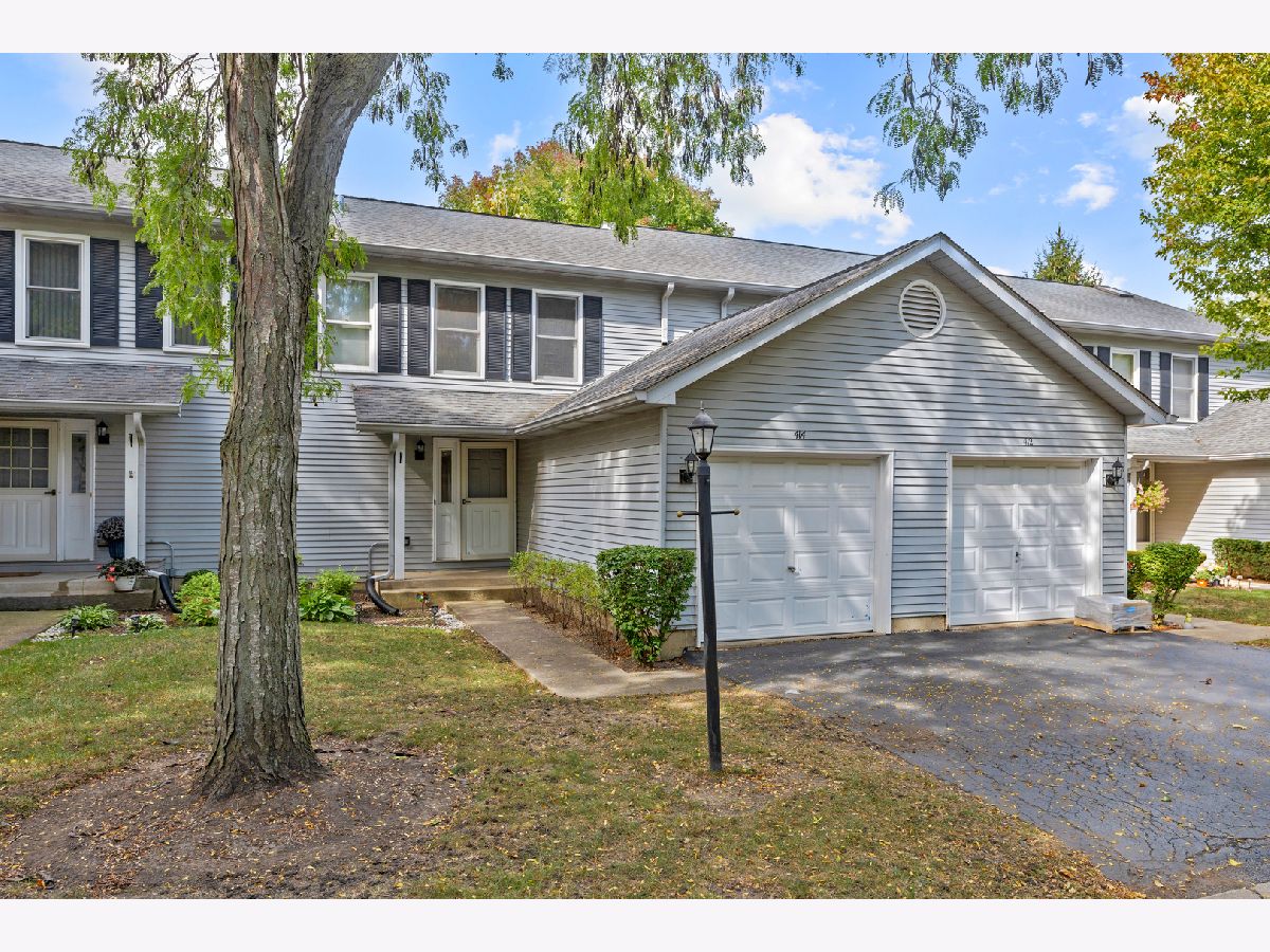 Townhomes For Rent Creekside Villas Palatine Illinois, 414 Villa Circle