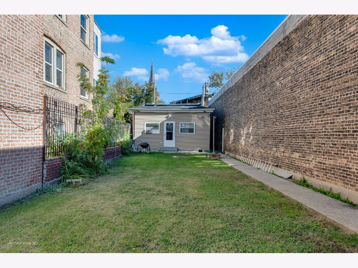 For Sale Chicago Illinois, 3916 Grand Avenue