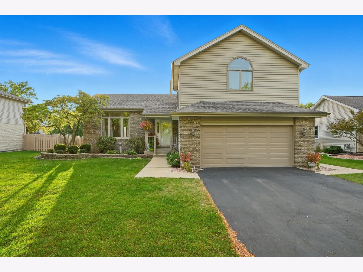 For Rent Hickory Hills Illinois, 9312 77th