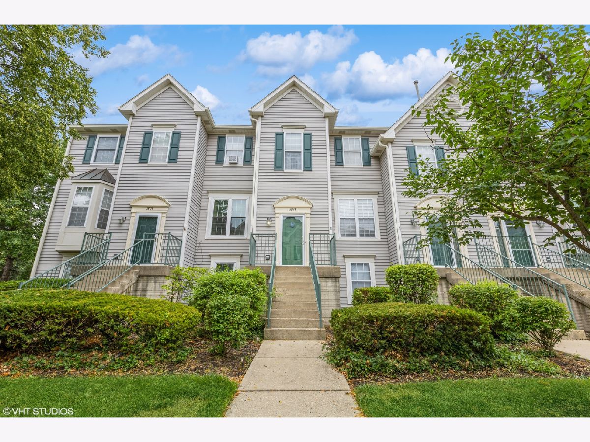  For Sale Montgomery Illinois, 1855 Grandview Place