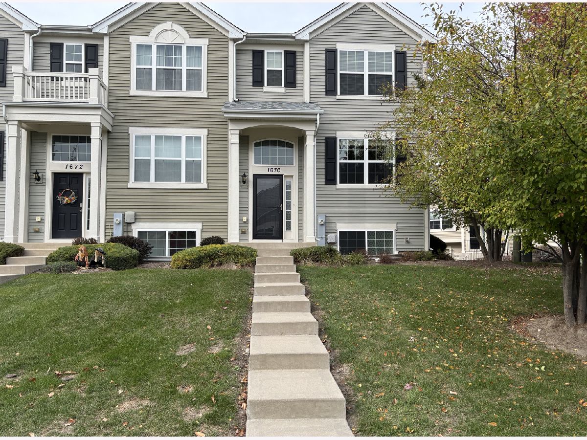  Rented Pingree Grove Illinois, 1670 Windward