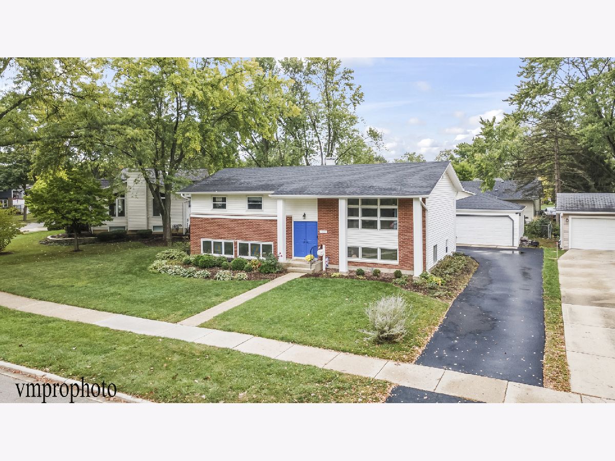  For Sale Palatine Illinois, 1207 Sayles Drive