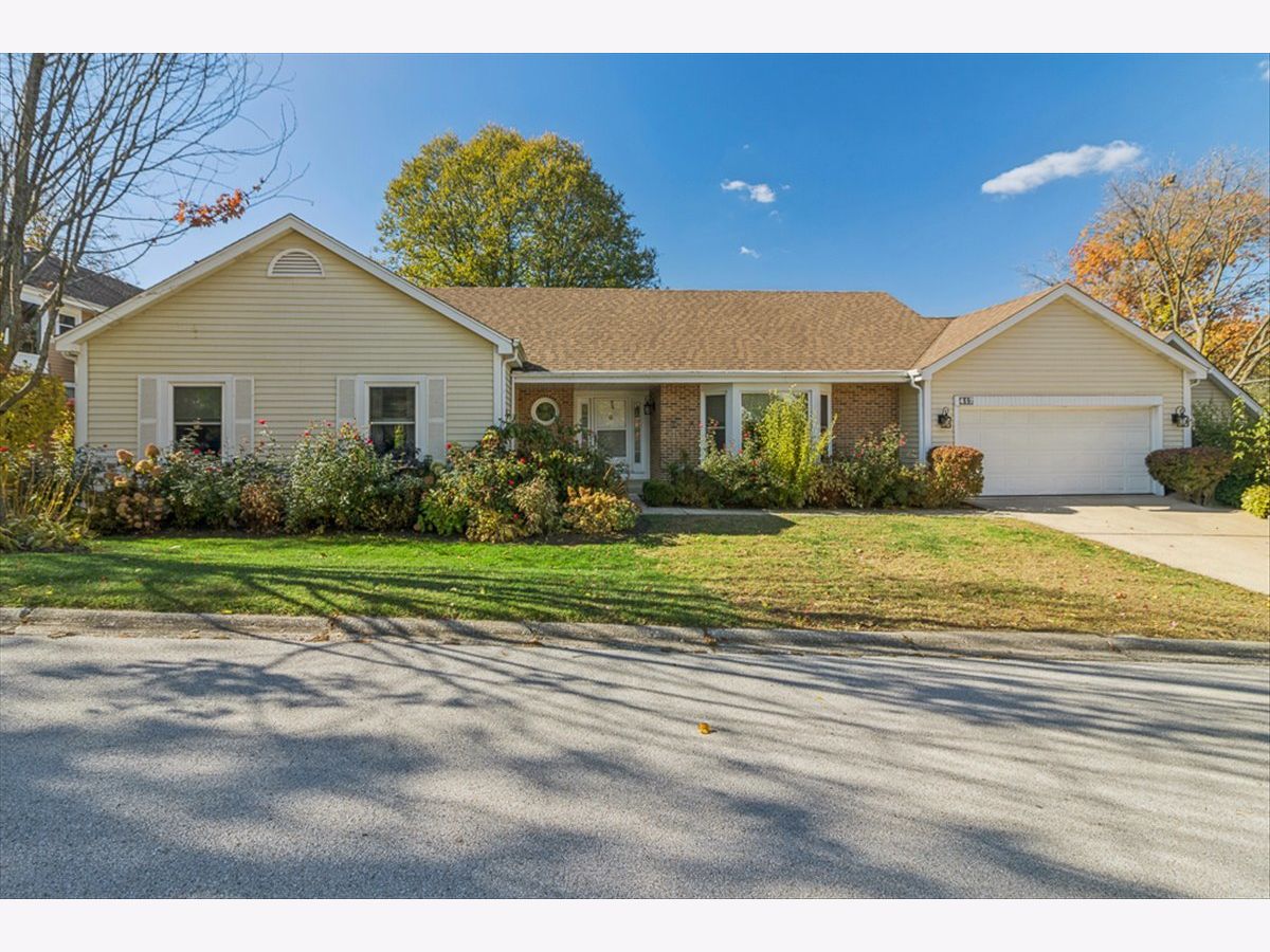 For Sale Naperville Illinois, 417 River Bluff Circle