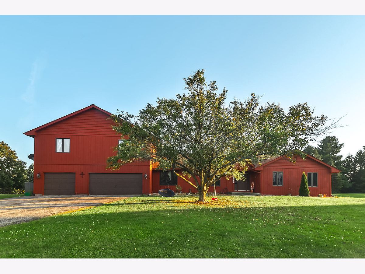  For Sale Woodstock Illinois, 9221 Dirkshire Drive