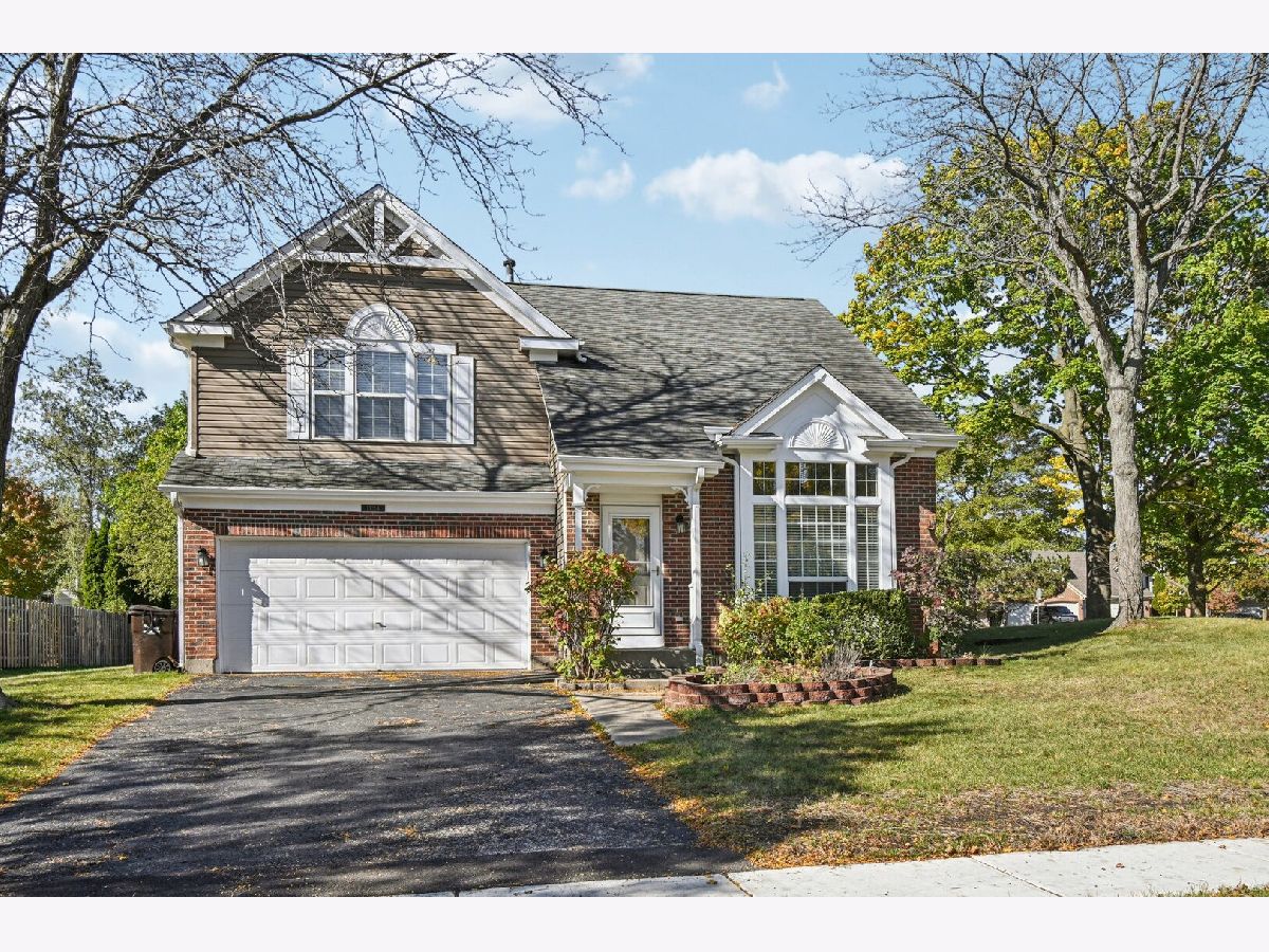  For Sale Crystal Lake Illinois, 1724 Becker Court