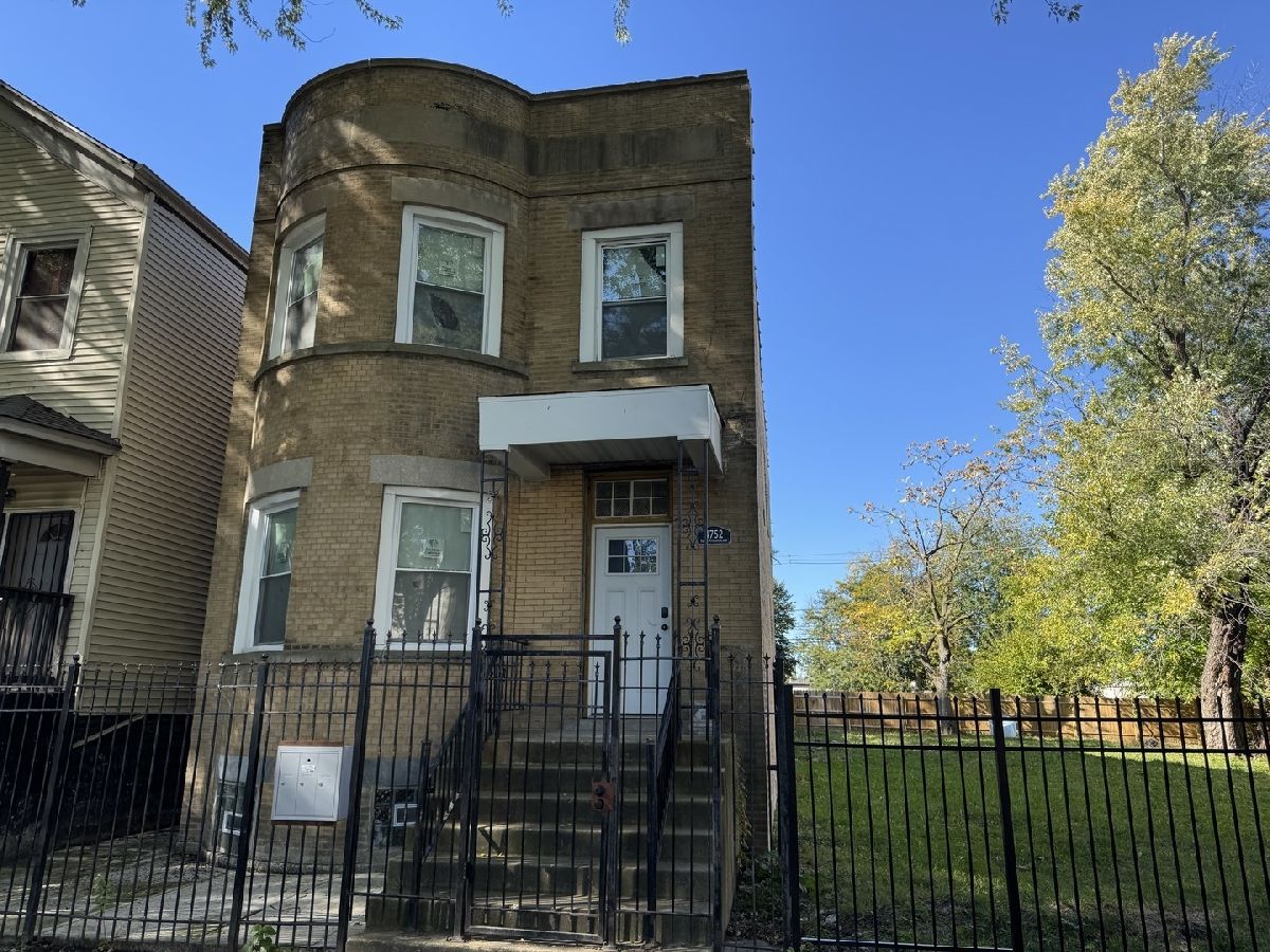 For Sale Chicago Illinois, 4752 Princeton Avenue