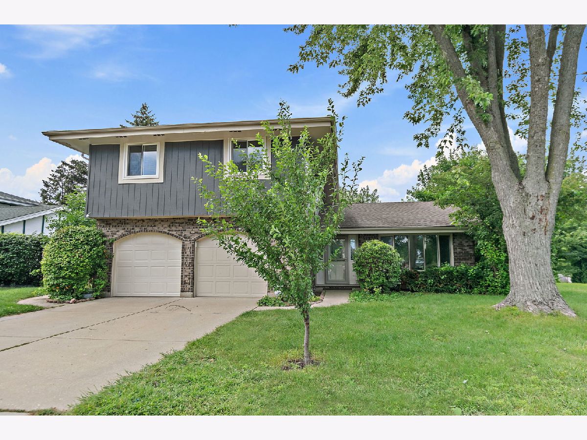 Homes & Condos & Townhomes For Rent Weathersfield Schaumburg Illinois, 1126 Tiverton