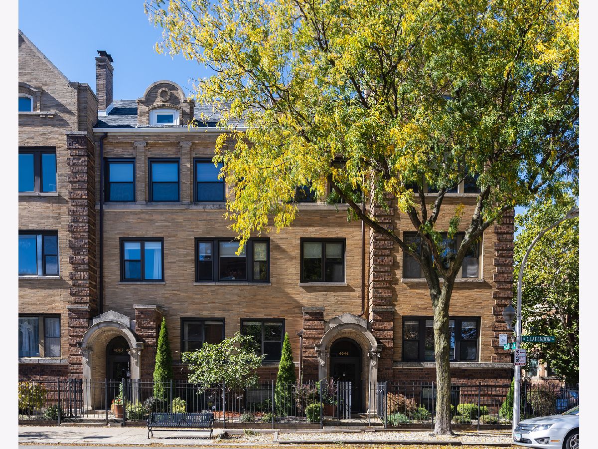  For Sale Chicago Illinois, 4046 Clarendon Avenue