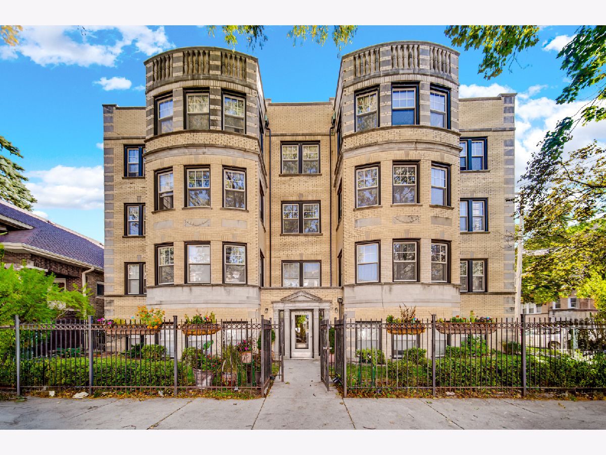 For Sale Chicago Illinois, 2025 Arthur Avenue