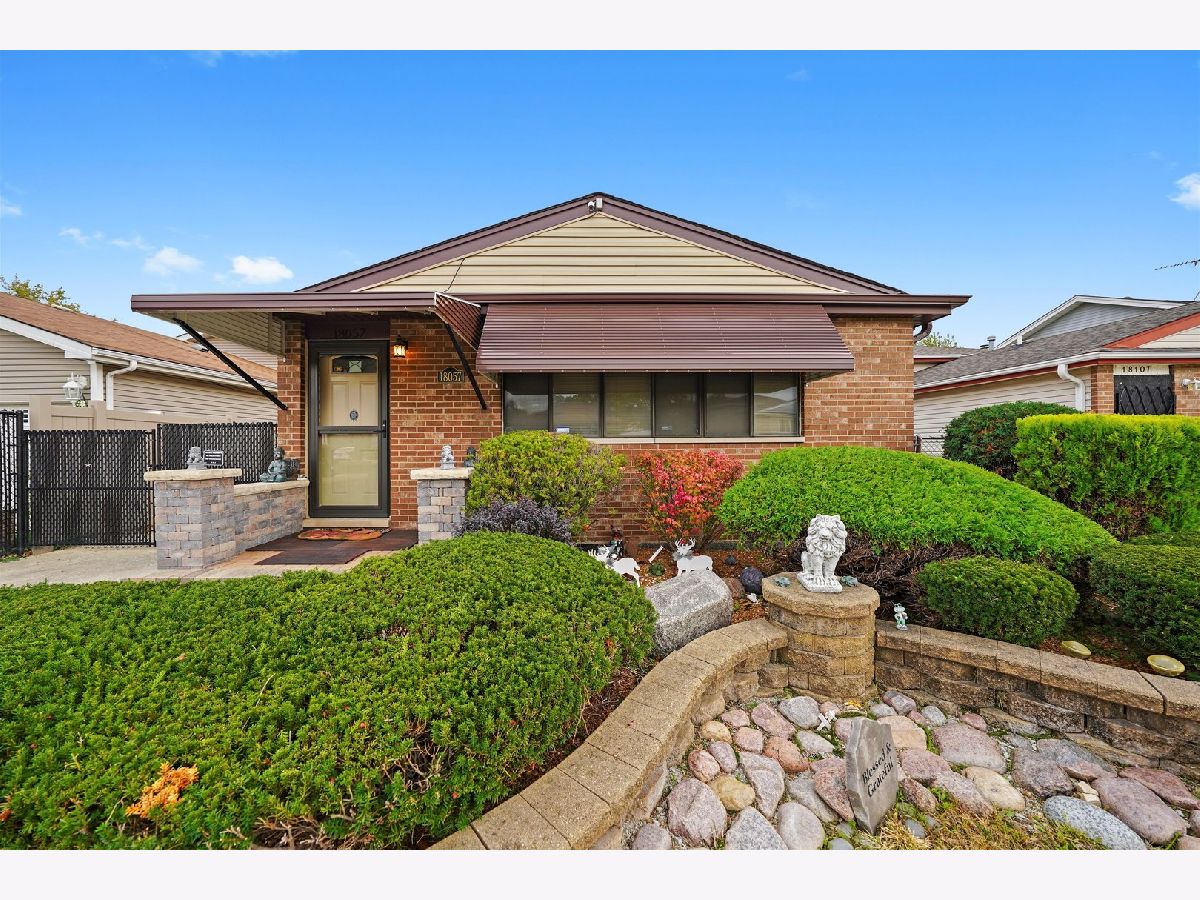  For Sale Country Club Hills Illinois, 18057 Juneway Court