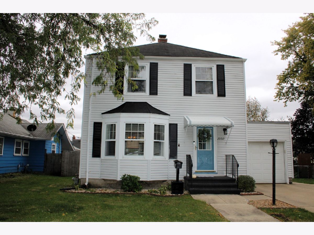  For Sale Joliet Illinois, 1202 Oneida Street