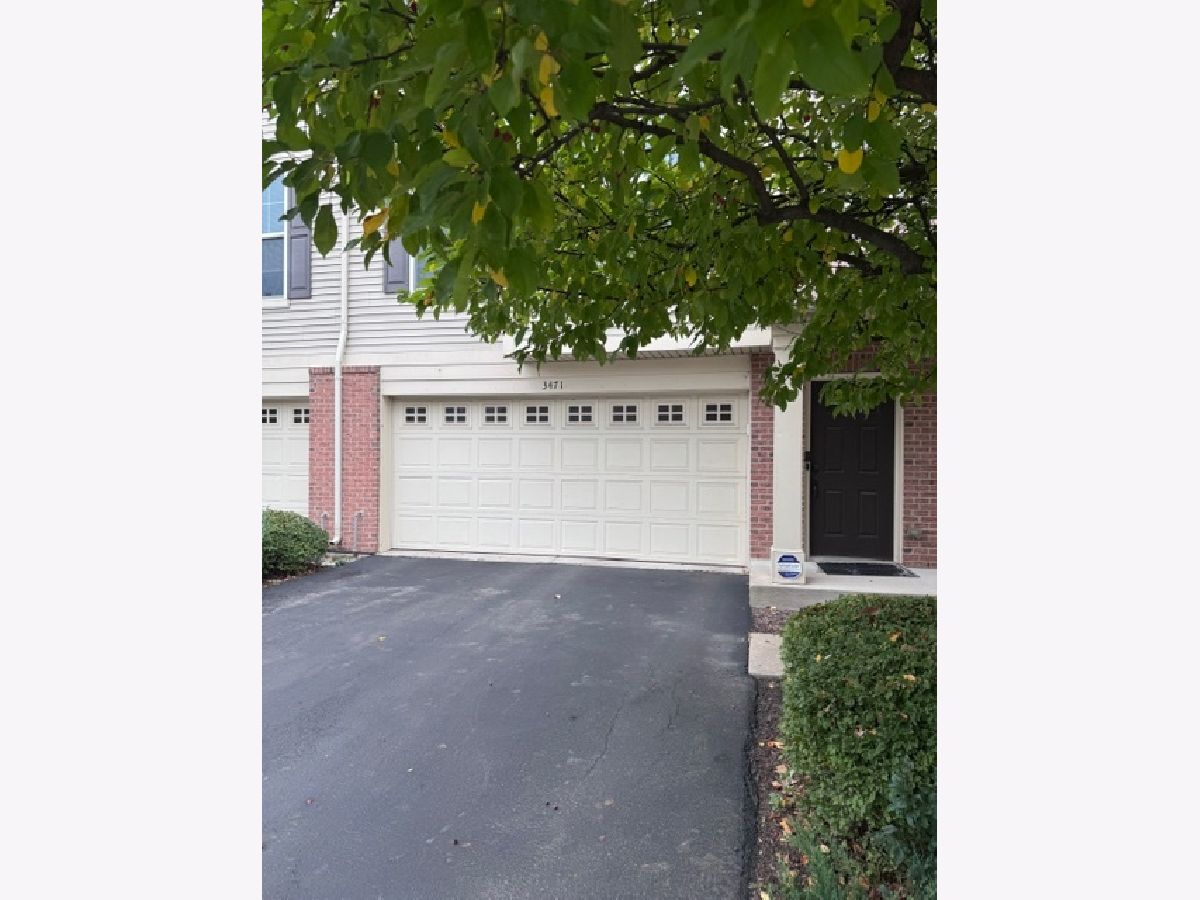  Rented Aurora Illinois, 3471 Bradbury