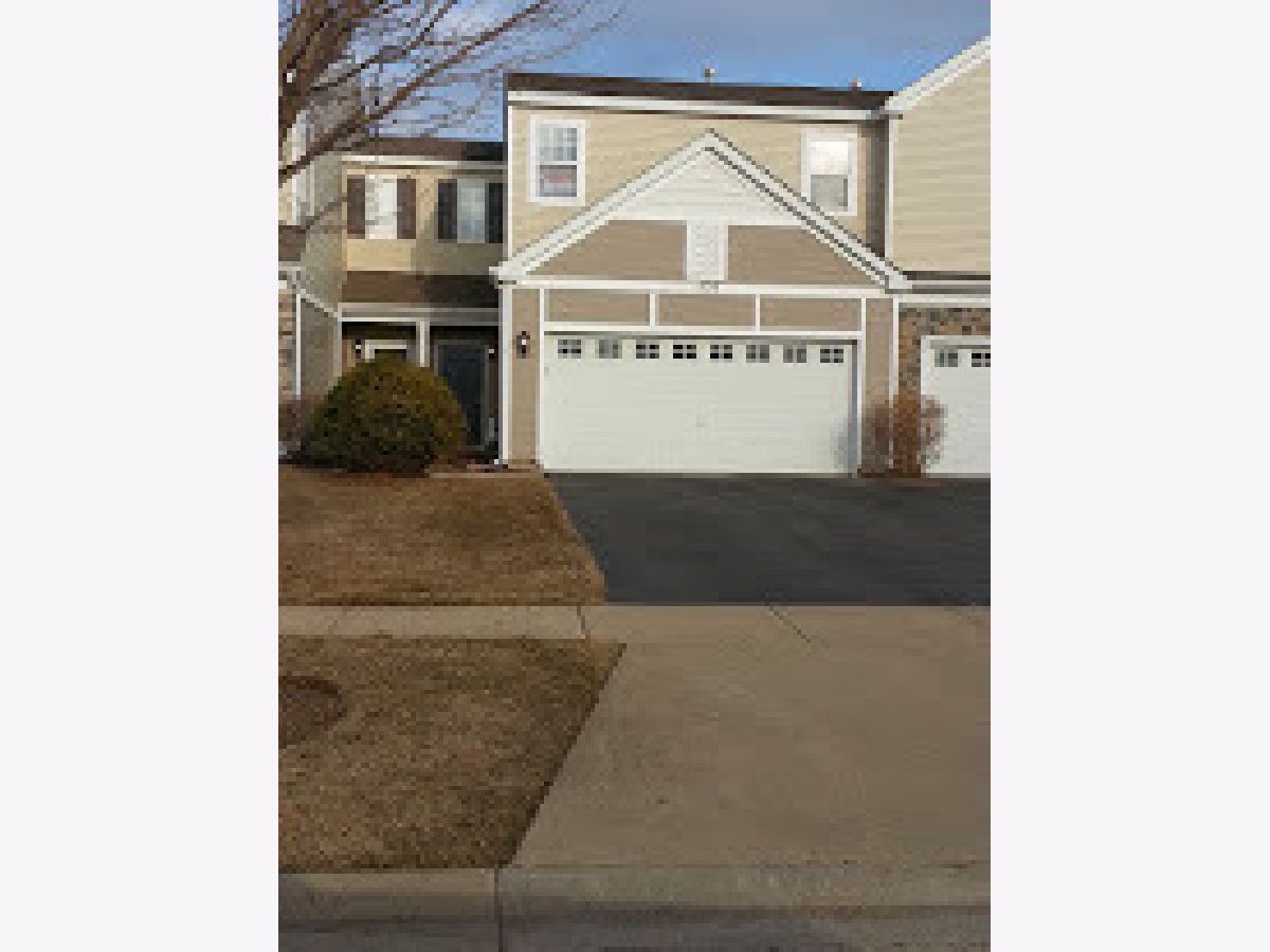  For Rent Carpentersville Illinois, 1530 Glacier
