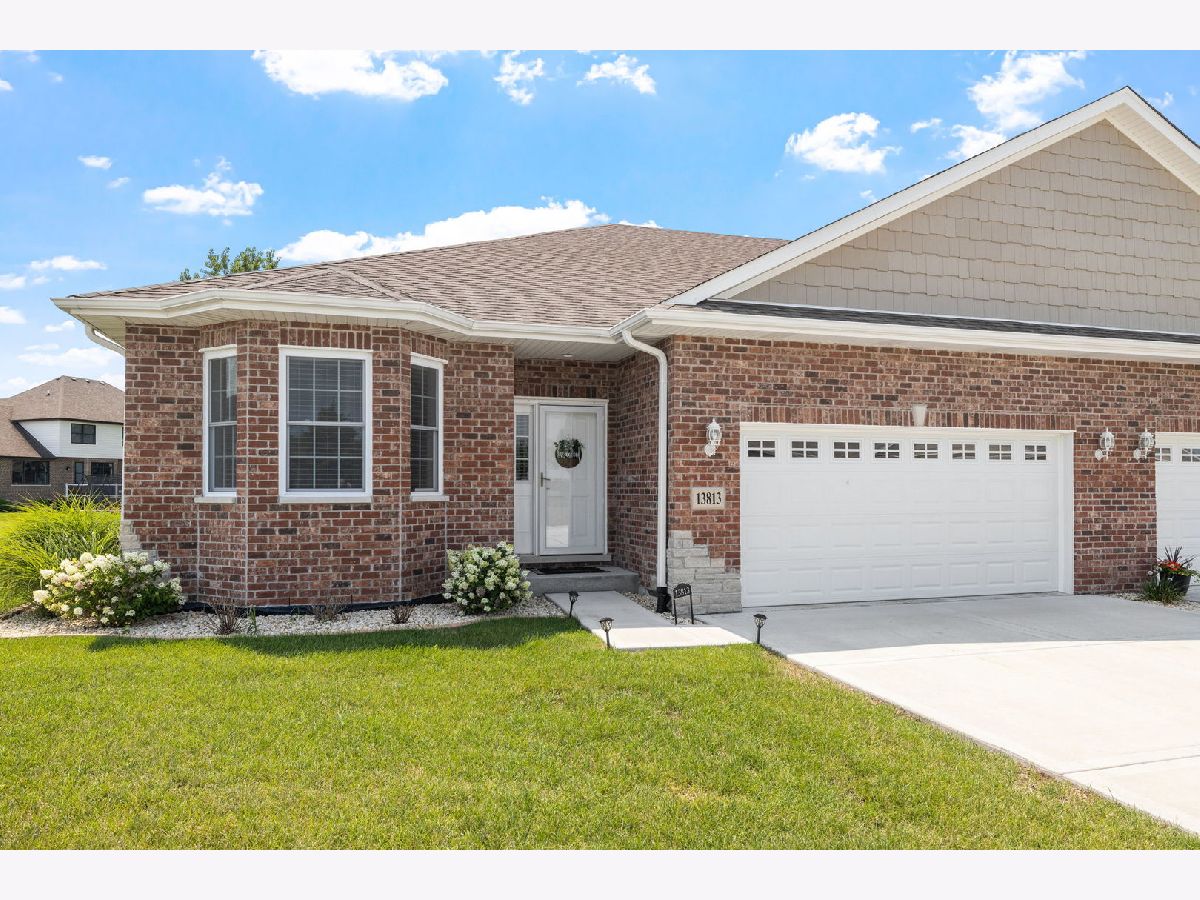  For Sale Manhattan Illinois, 13813 Mckenna Court