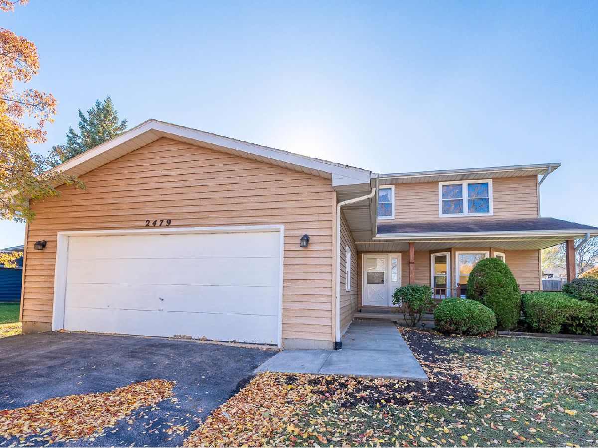  For Sale Lindenhurst Illinois, 2479 Penn Boulevard