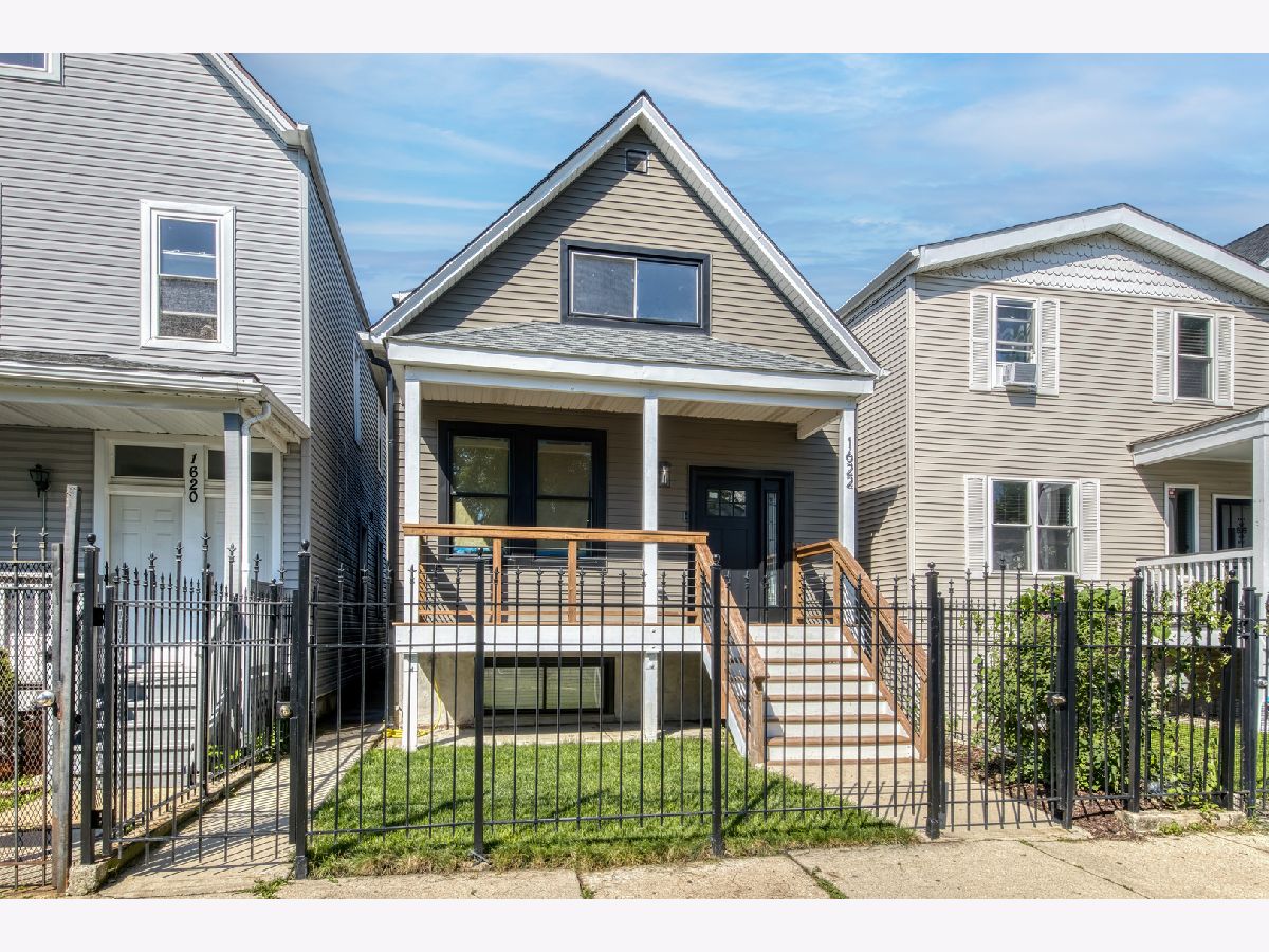  For Sale Chicago Illinois, 1622 Spaulding Avenue