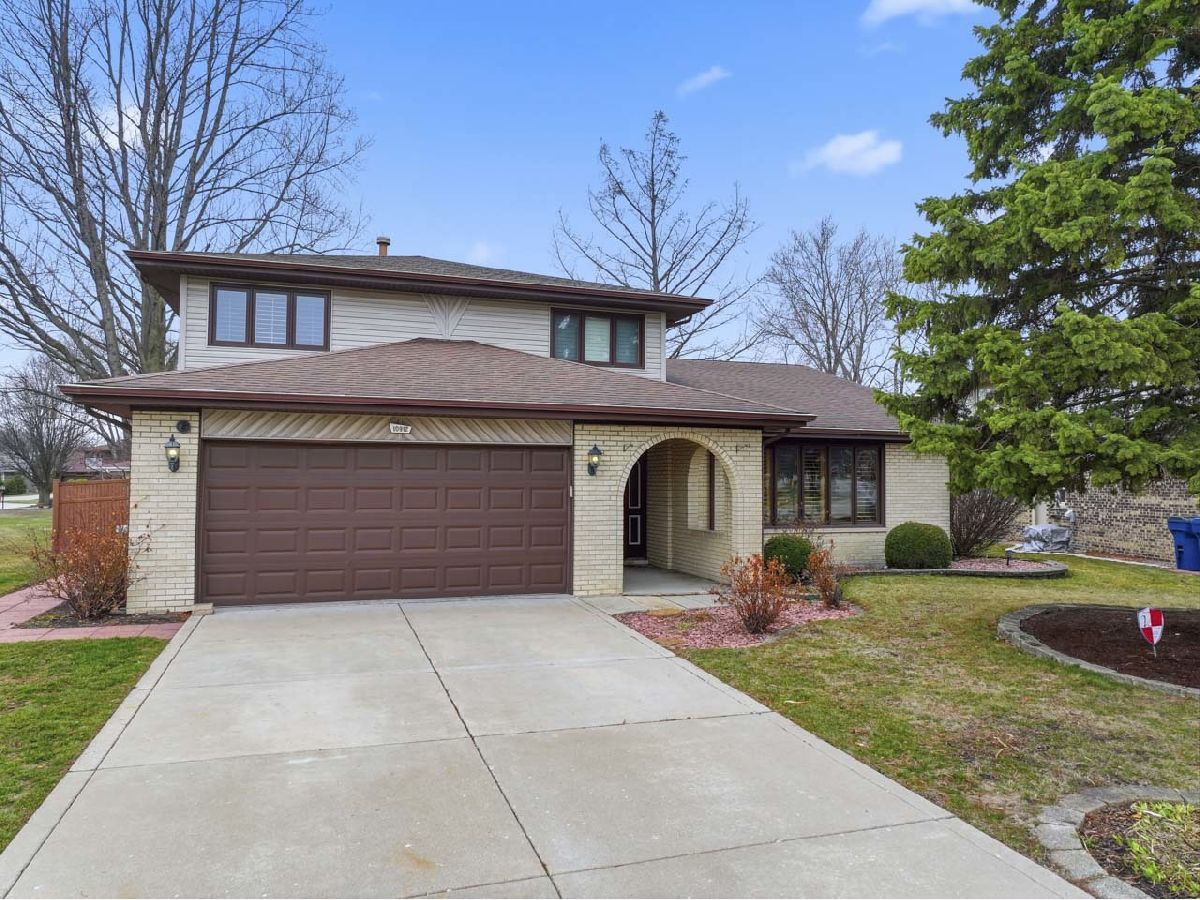 Homes For Sale Palos Meadows Palos Hills Illinois, 10912 Circle Drive