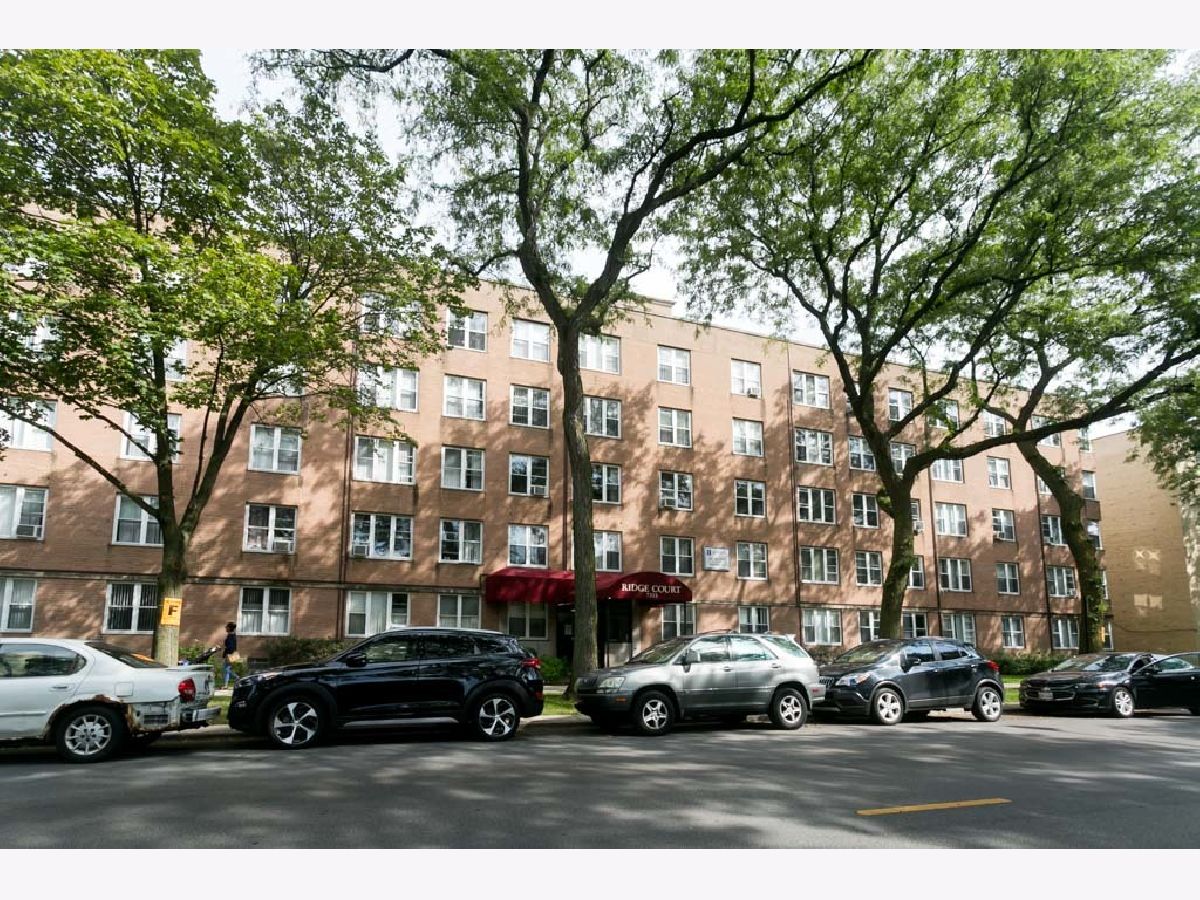 Rented Chicago Illinois, 7333 Ridge