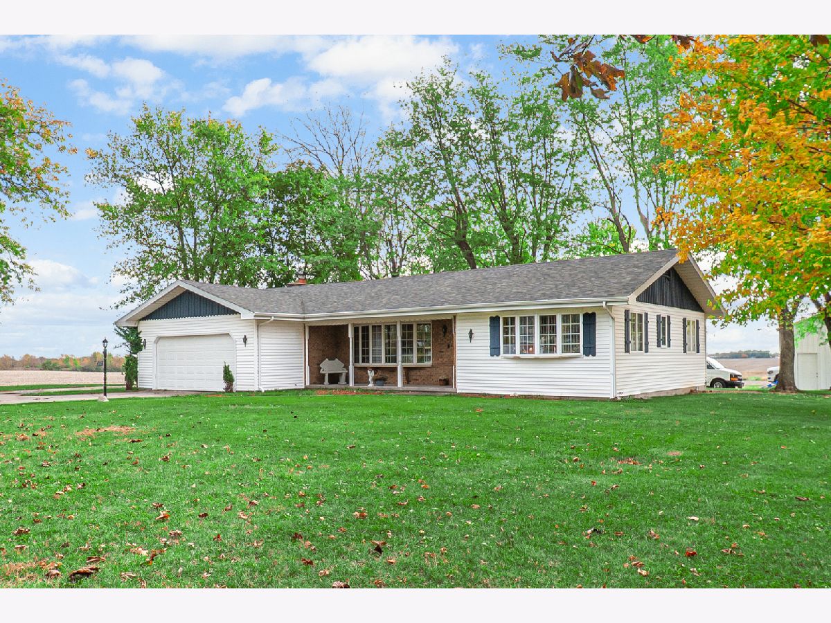  For Sale Beecher Illinois, 1007 Corning Road