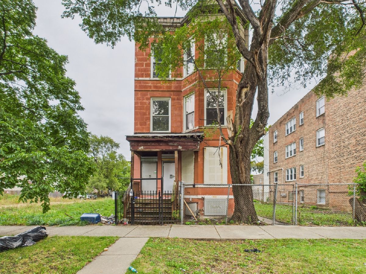 For Sale Chicago Illinois, 1841 Avers Avenue