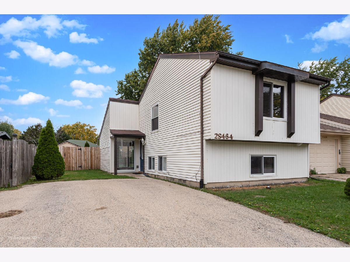  For Sale Warrenville Illinois, 2S464 Cottonwood Court