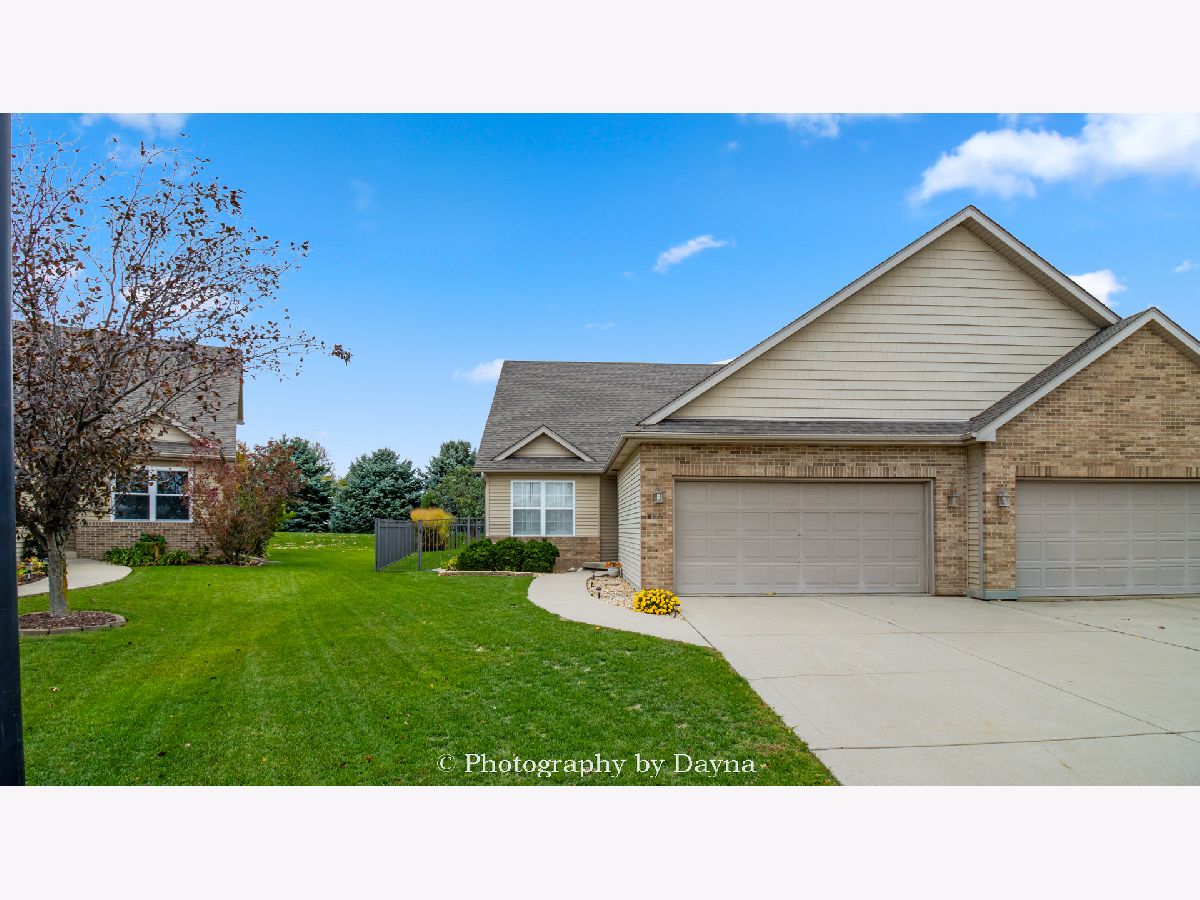 For Sale Bourbonnais Illinois, 882 Pheasant Run Drive