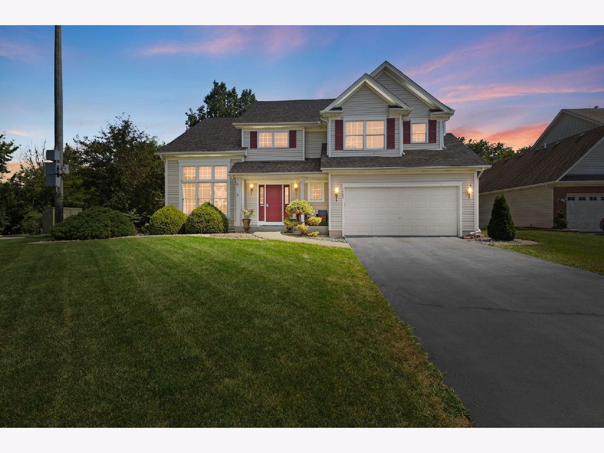  For Sale West Chicago Illinois, 1405 Prairie Crossing Drive