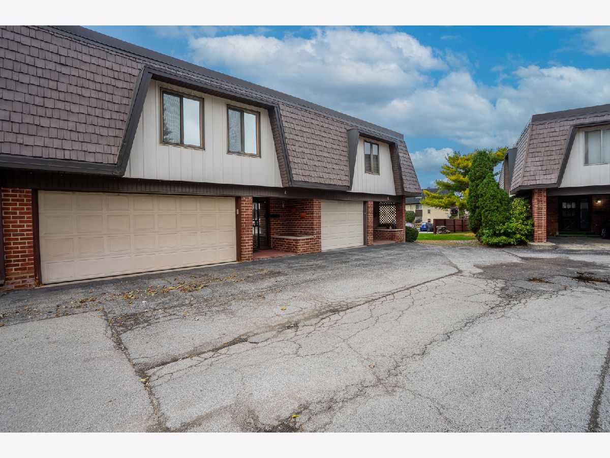  For Sale Palos Hills Illinois, 4 Cour La Salle Court
