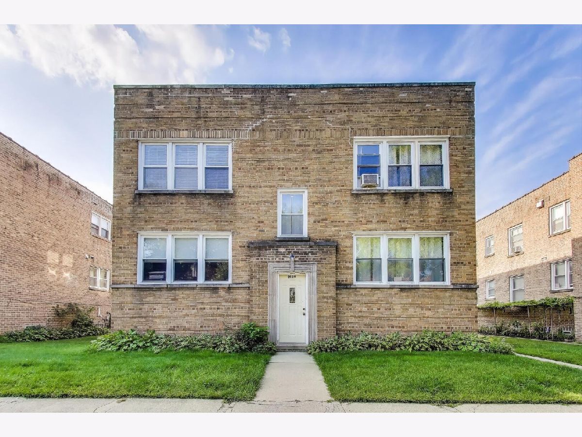  For Sale Chicago Illinois, 2829 Farragut Avenue