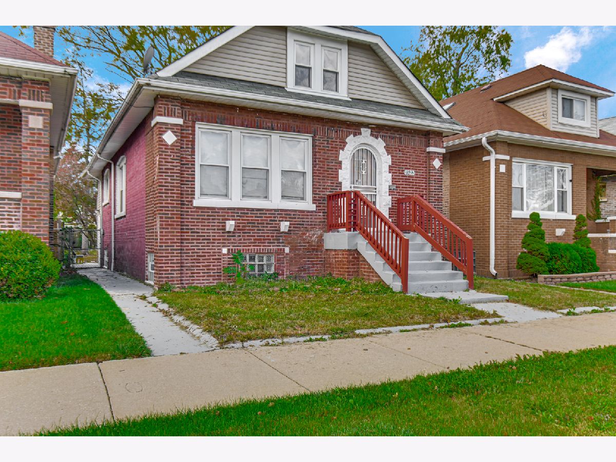  For Sale Chicago Illinois, 8922 May Street
