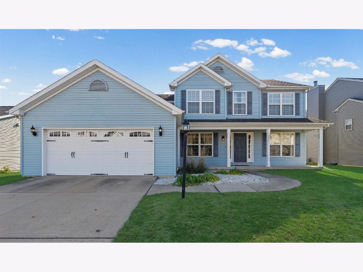 Homes & Townhomes & Condos For Sale Sawgrass Champaign Illinois, 3911 Wild Flower Drive