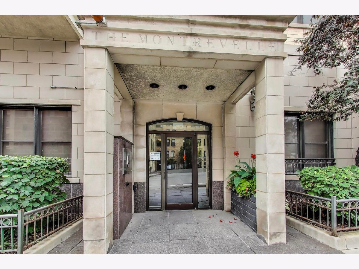  For Sale Chicago Illinois, 520 Halsted Street