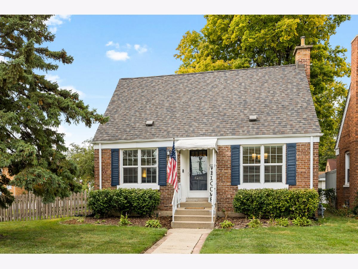  For Sale Brookfield Illinois, 4246 Forest Avenue