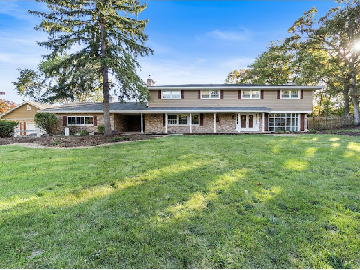  For Sale Winthrop Harbor Illinois, 210 Oak Lane